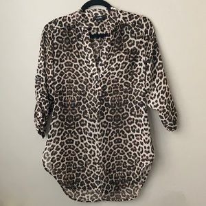 Leopard print sheer 3/4 sleeve top